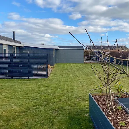 Holiday home Gorgeous In With Jacuzzi *