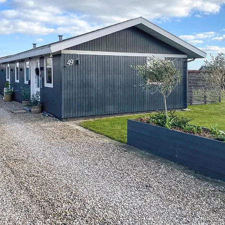 Holiday home Gorgeous In With Jacuzzi Egernsund