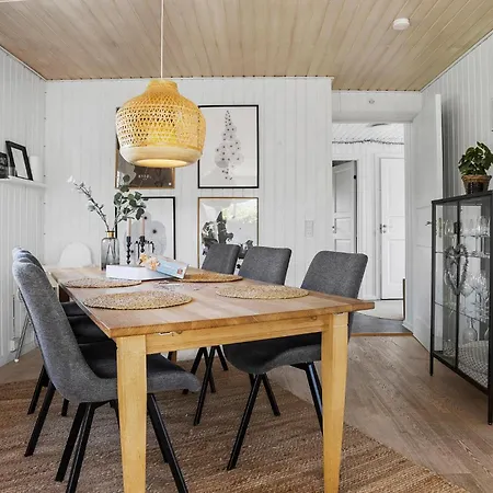 Stunning Home In Egernsund With Wifi